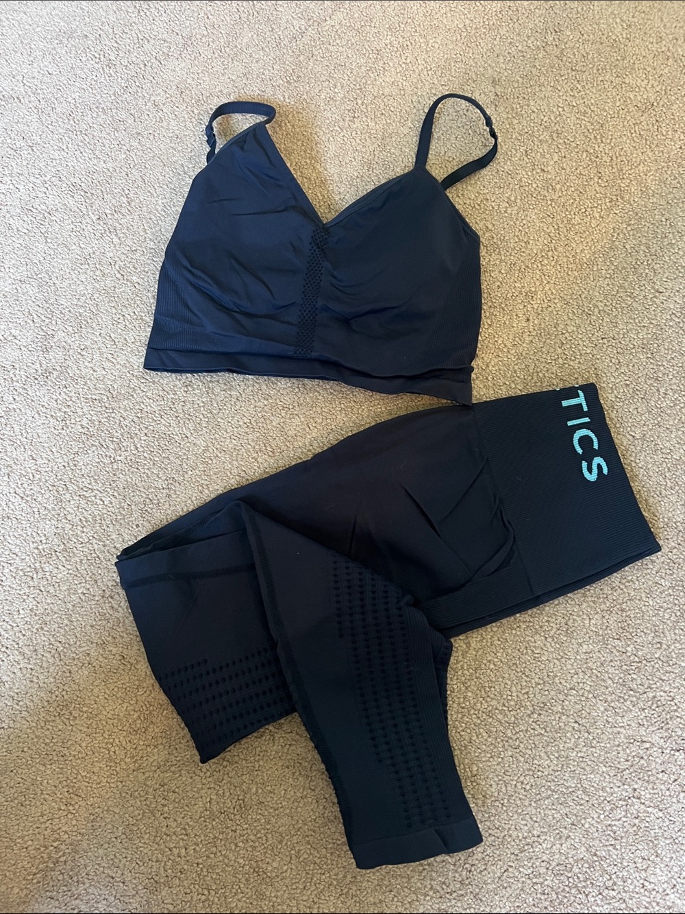 Fabletics Blue Sports Bra and Leggings Set with Teal Logo